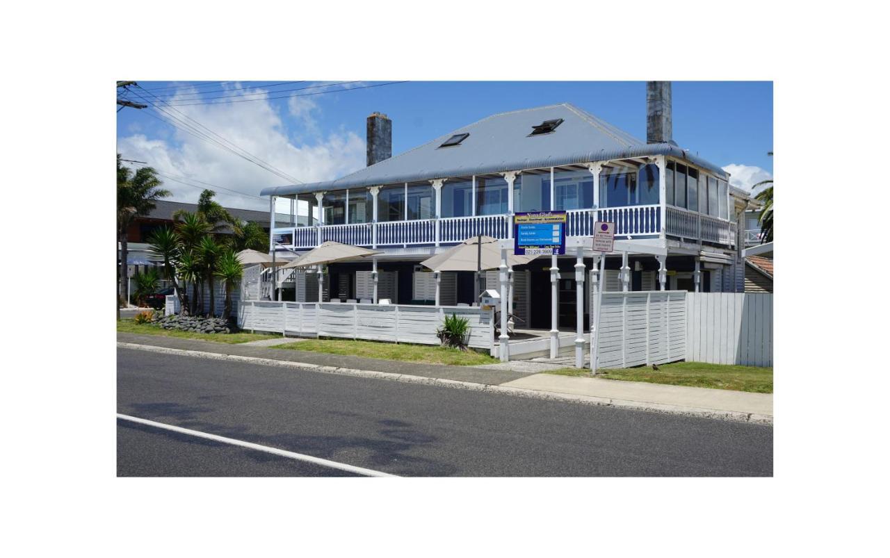 Nana Glads Beachfront Accommodation Whitianga Exterior photo